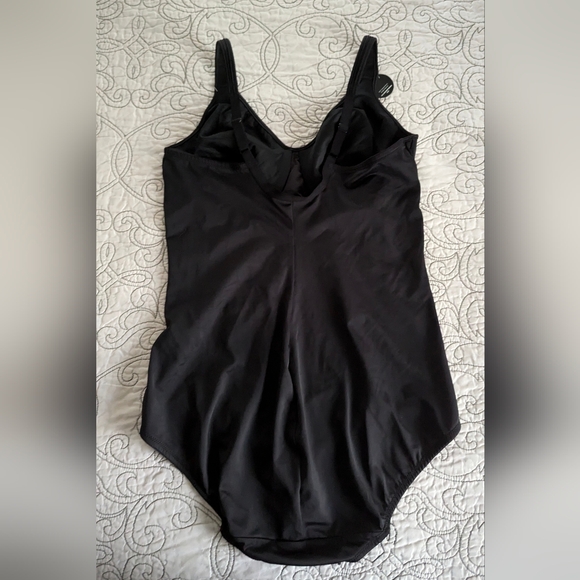 NWT Bali Shaper - Picture 2 of 9